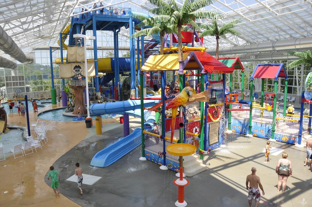 Big Splash Adventure Hotel And Indoor Water Park French Lick Bagian luar foto